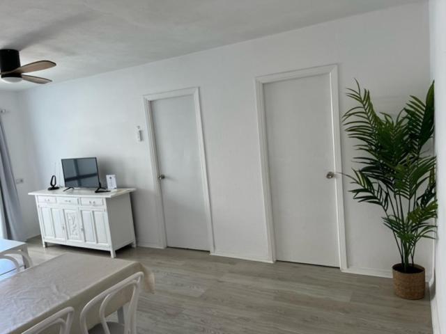 Apartamentos Cana Sofia Cala Llonga  Εξωτερικό φωτογραφία